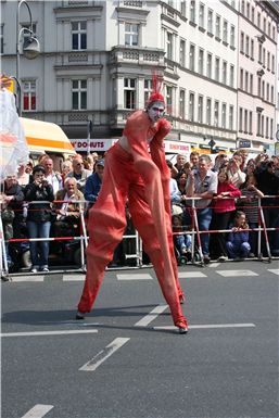 Download ==> Karneval-der-Kulturen_2010_039.zip