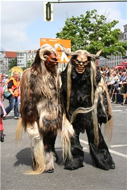 Download ==> Karneval-der-Kulturen_2010_053.zip